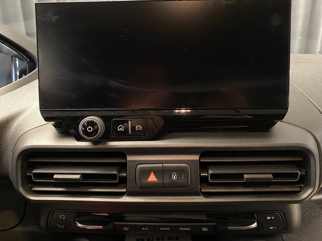 Car Image car-158775-203f13a46801a0fc7327760a9a60363e