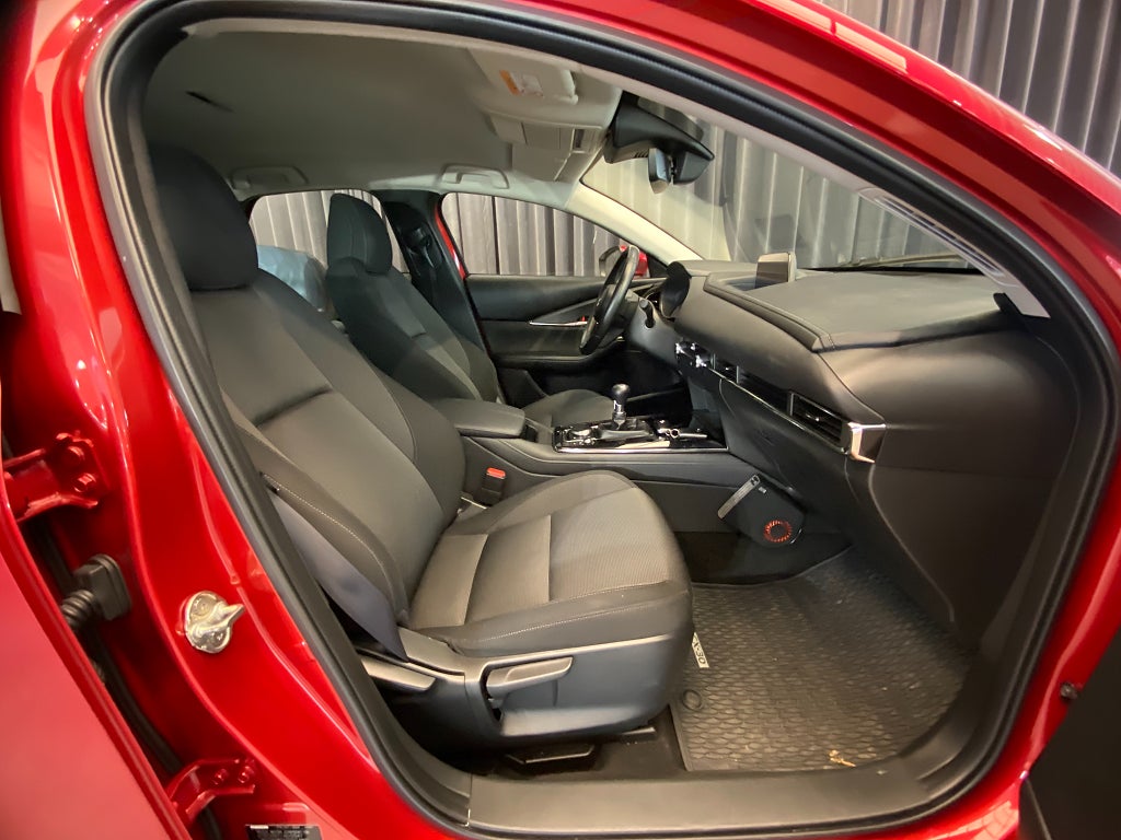 Car Image car-158560-133ea578cdca3d15a07d74c1b0840d84