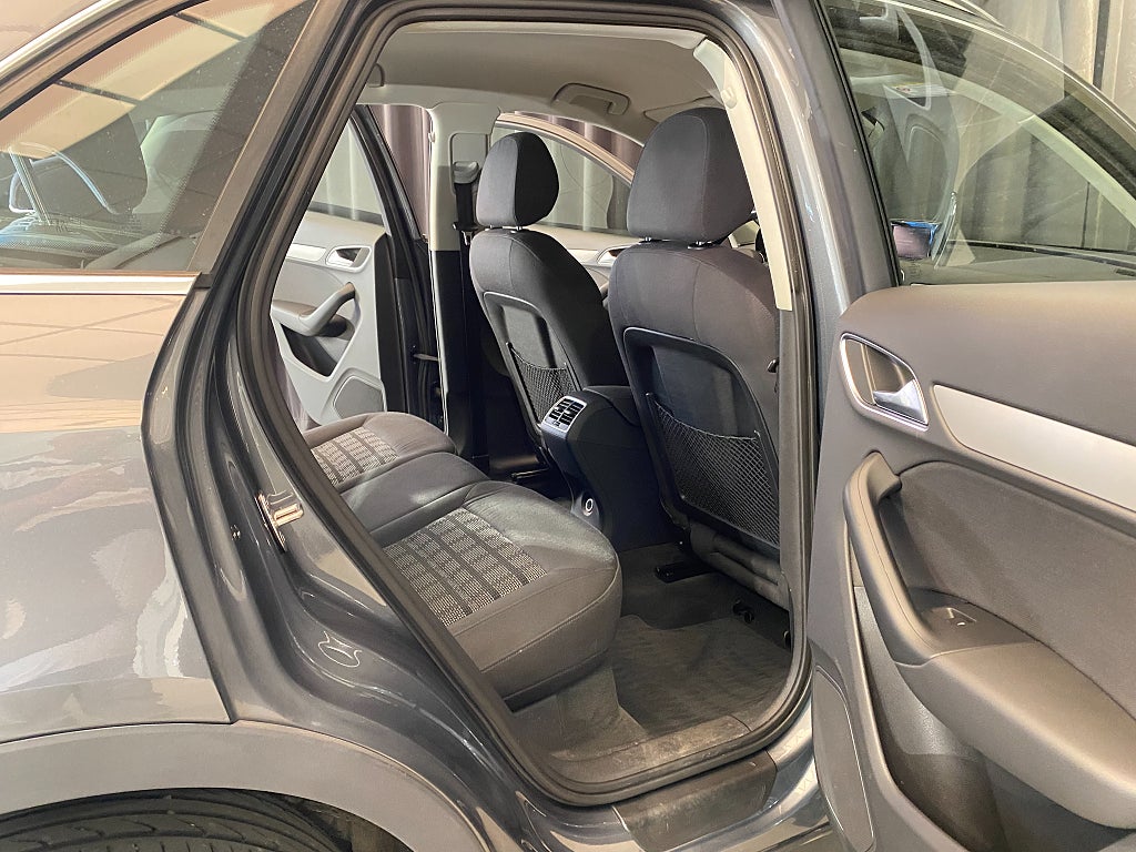 Car Image car-158564-693ced8484bb99257bed3d729ff97e7d