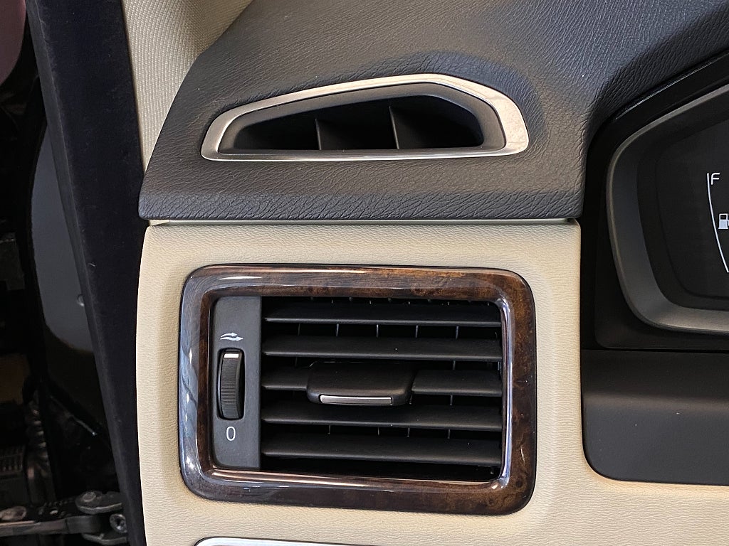 Car Image car-158637-8687c8514043274629f5d5fbc275179f