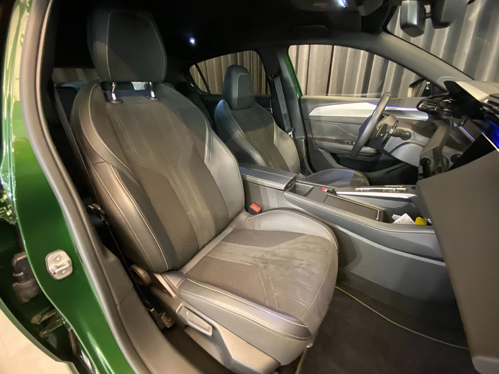 Car Image car-158911-10c1d3f5d3c3b9bae9210791e8cbcc78