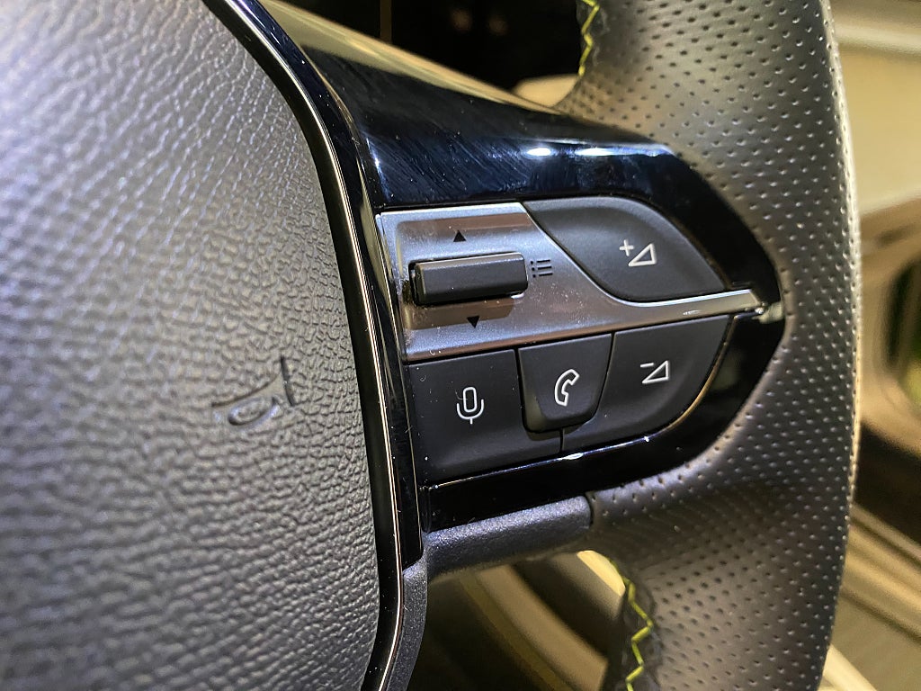 Car Image car-158911-e03563bedd9b1f4fd5f0cc365f4857da