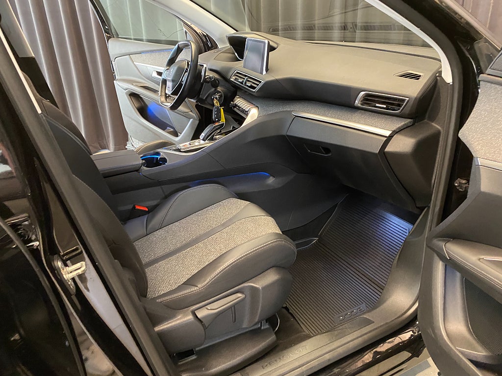 Car Image car-158913-04eb2a6ee356f381b7a97439b620f749