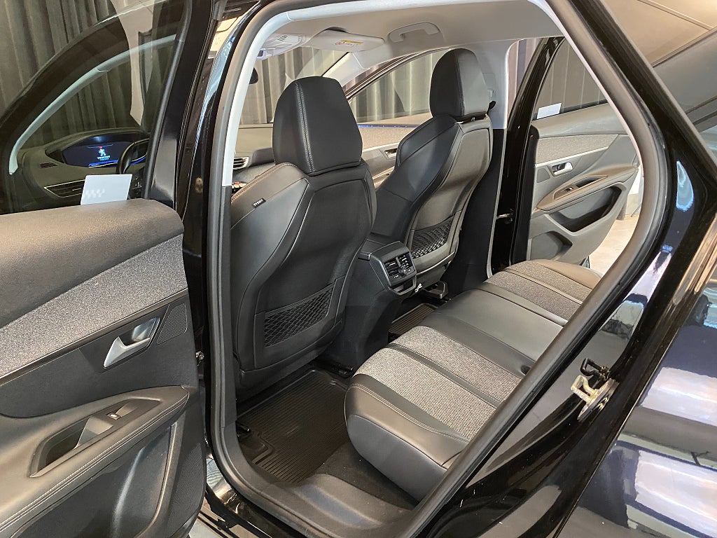 Car Image car-158913-645e392e9f1bf7f3acb3fd452a7fed16