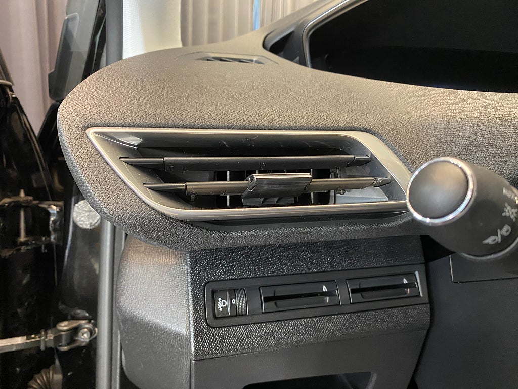 Car Image car-158913-6e98f8ca9152d58704c7fd15540e547b