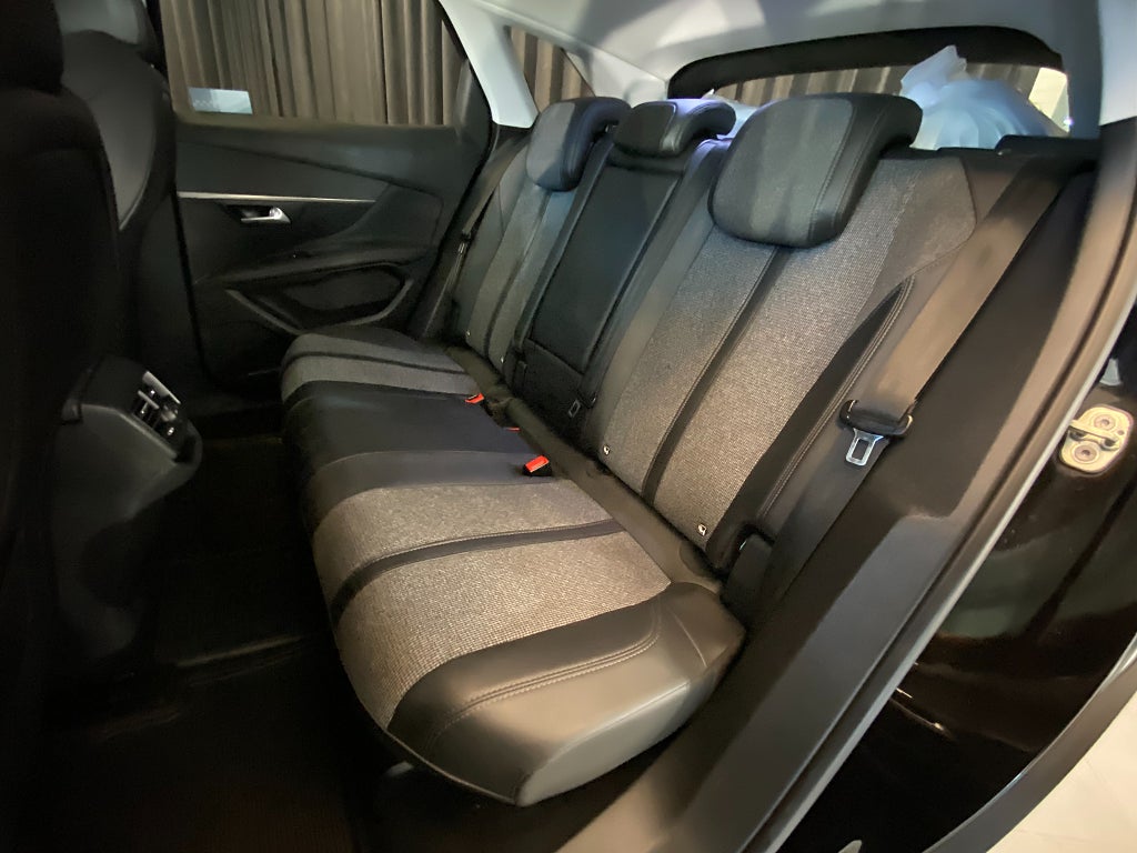 Car Image car-158913-7d35b1cba56be052b960df2d2800f2f1
