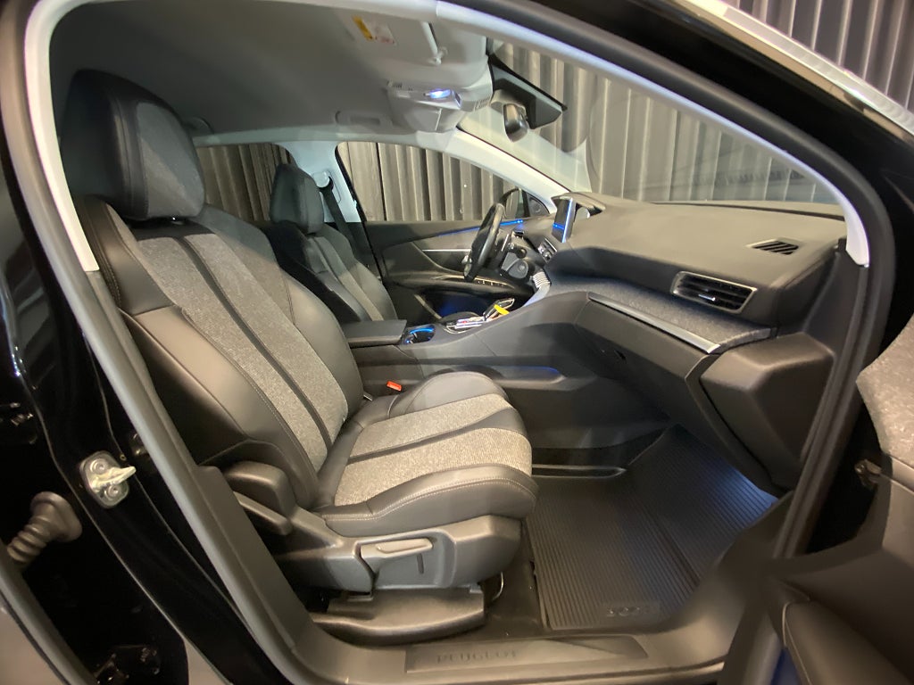 Car Image car-158913-fdcf5ebe3960b08cca4ec0c30118a733
