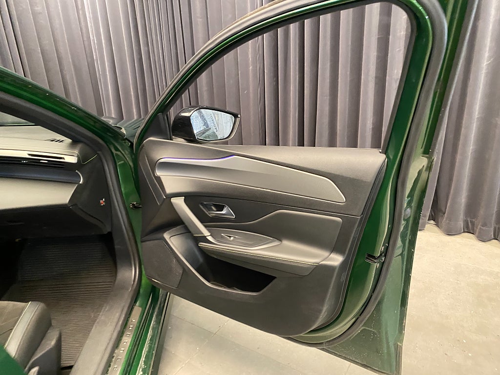 Car Image car-159063-2d8f98b746cc7d4d6660daa2cab56f77