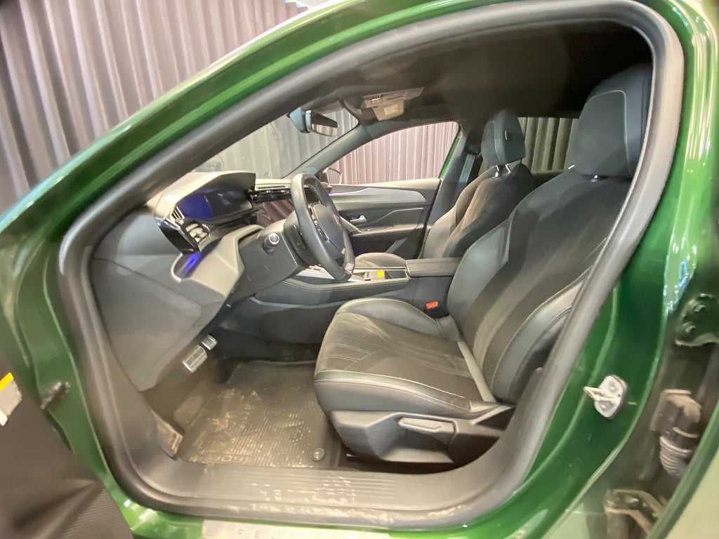 Car Image car-159063-ce8e885650908bc640f0c6017d18a03b