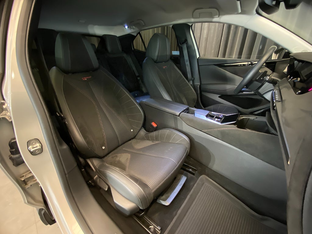 Car Image car-159065-345d2c4f9baf552a3aaa8a0c408577df