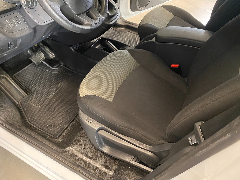 Car Image car-159639-20469a33b1e7b627e9b06ea6af78ba8a