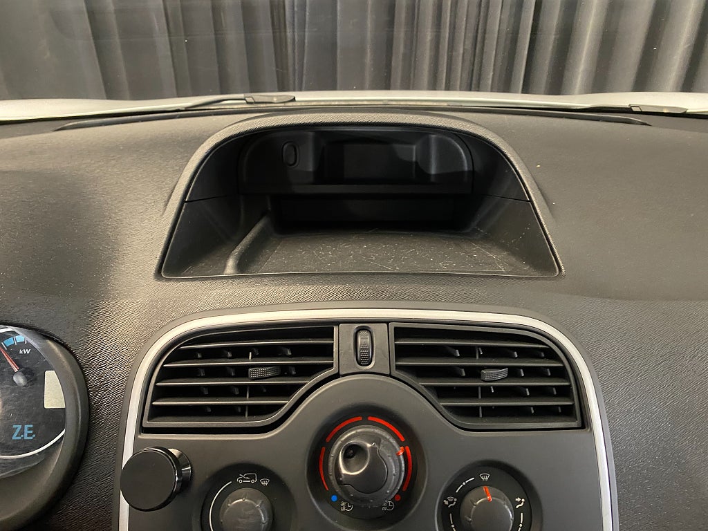 Car Image car-159639-ae13e12f2a1d0d8d4b095d67e93e5e65