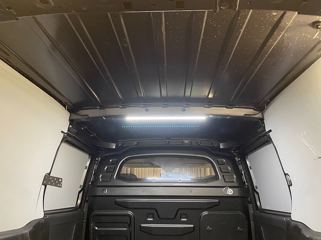 Car Image car-159693-9345cfce6e8d1f44286e2712b3c8edd3