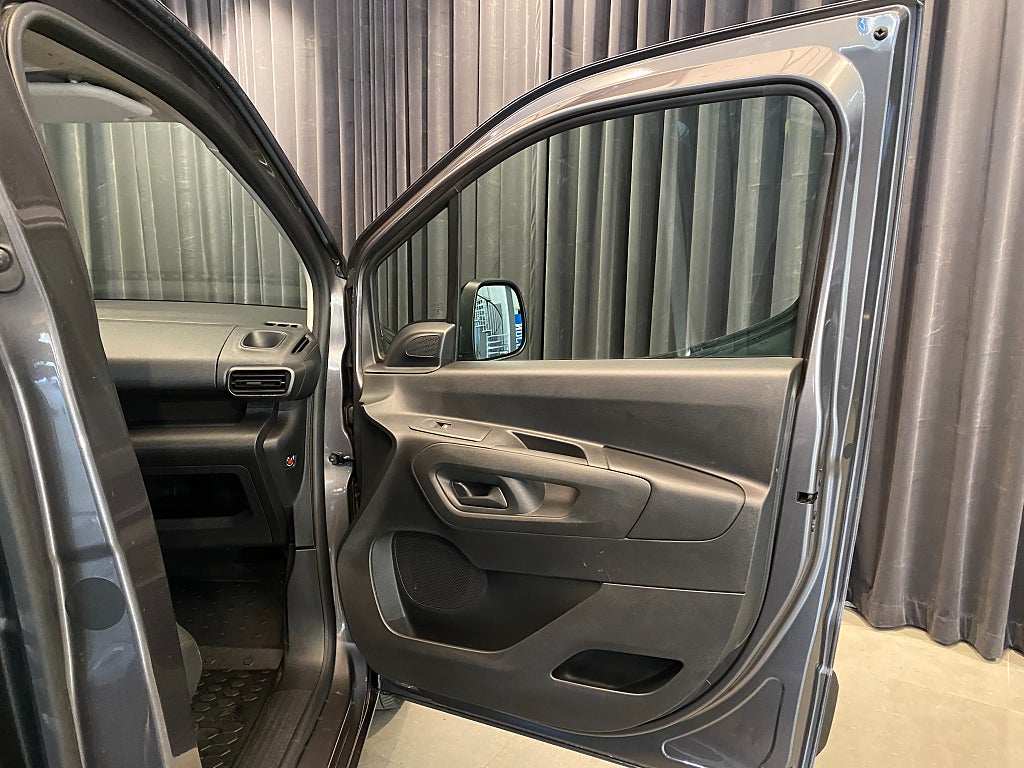 Car Image car-159693-cd9b097531a4e3c85aaa699b7a81f05b