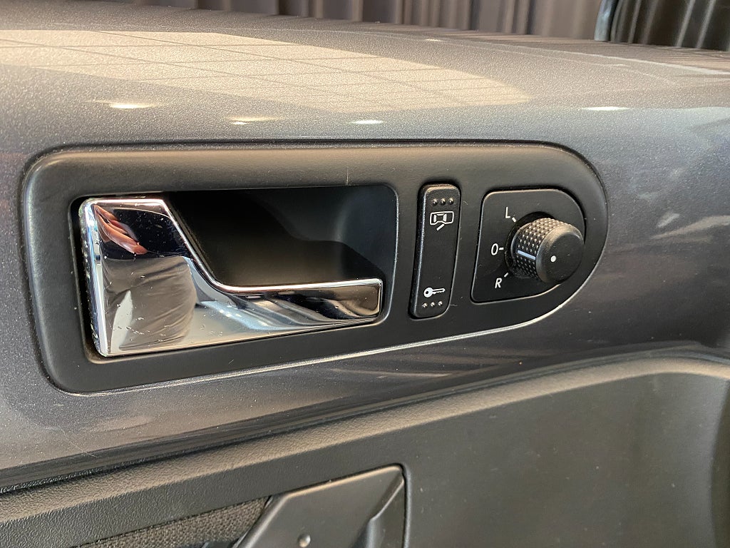 Car Image car-159755-1bc32ba33ccfc641956e0cfa76fe33f6