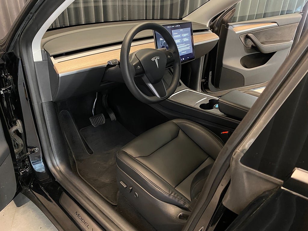 Car Image car-159813-1d03aee4ae13f2dbf47ce250acadf03b