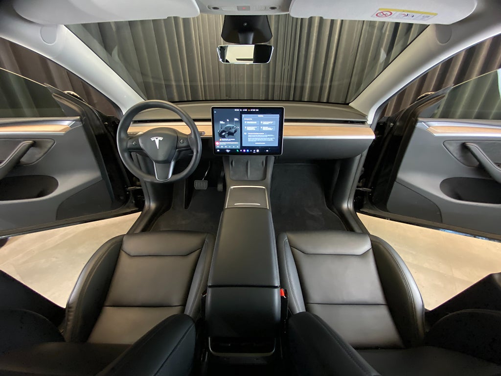 Car Image car-159813-727df63984a75a00e98bcbcd19ccae4b