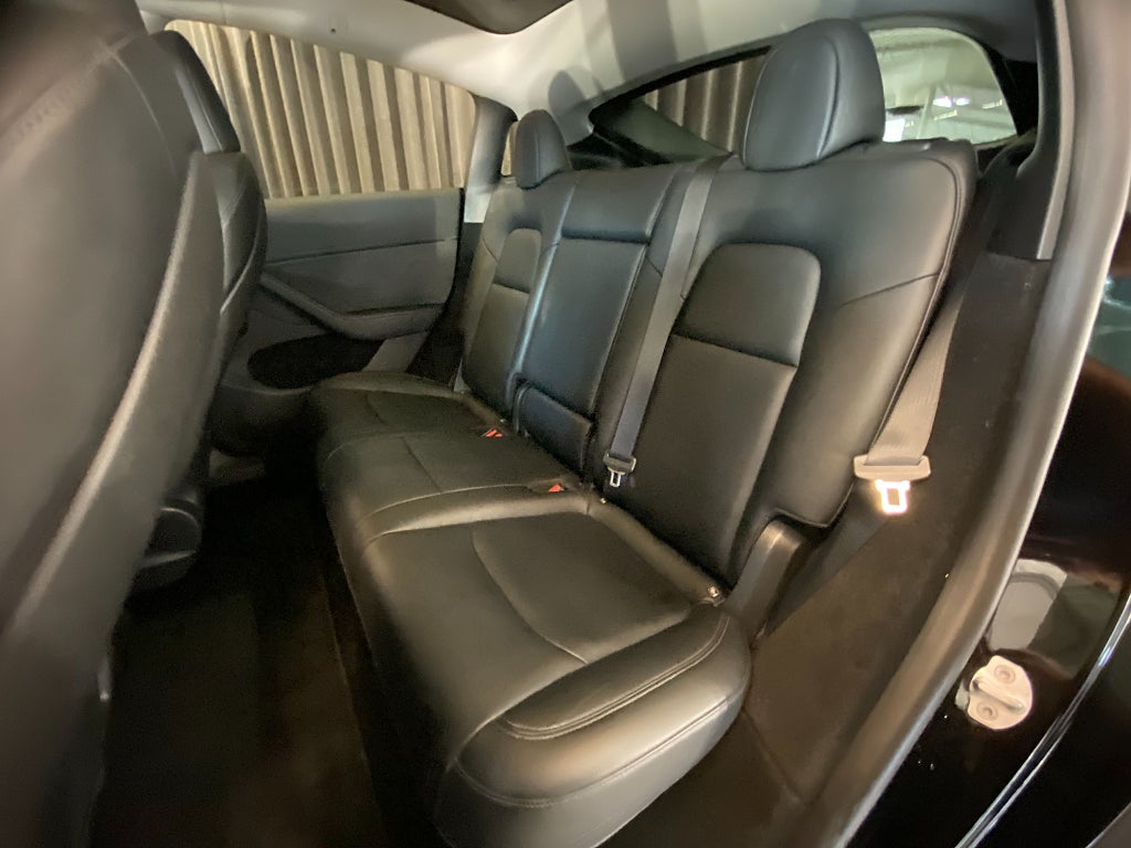 Car Image car-159813-edd02bf84285bca7997e1ca479b255f8