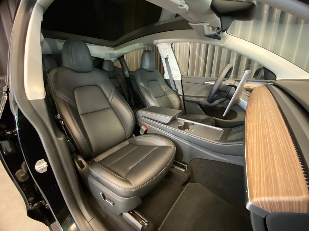Car Image car-159813-f1aaa7591d44b09fe4295e41d49b8cde