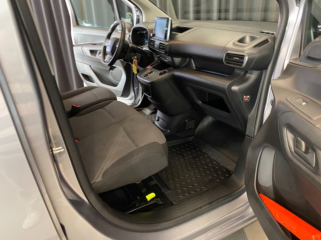 Car Image car-160251-8e2f2360a6bf29c91ffb6d0088bb820f