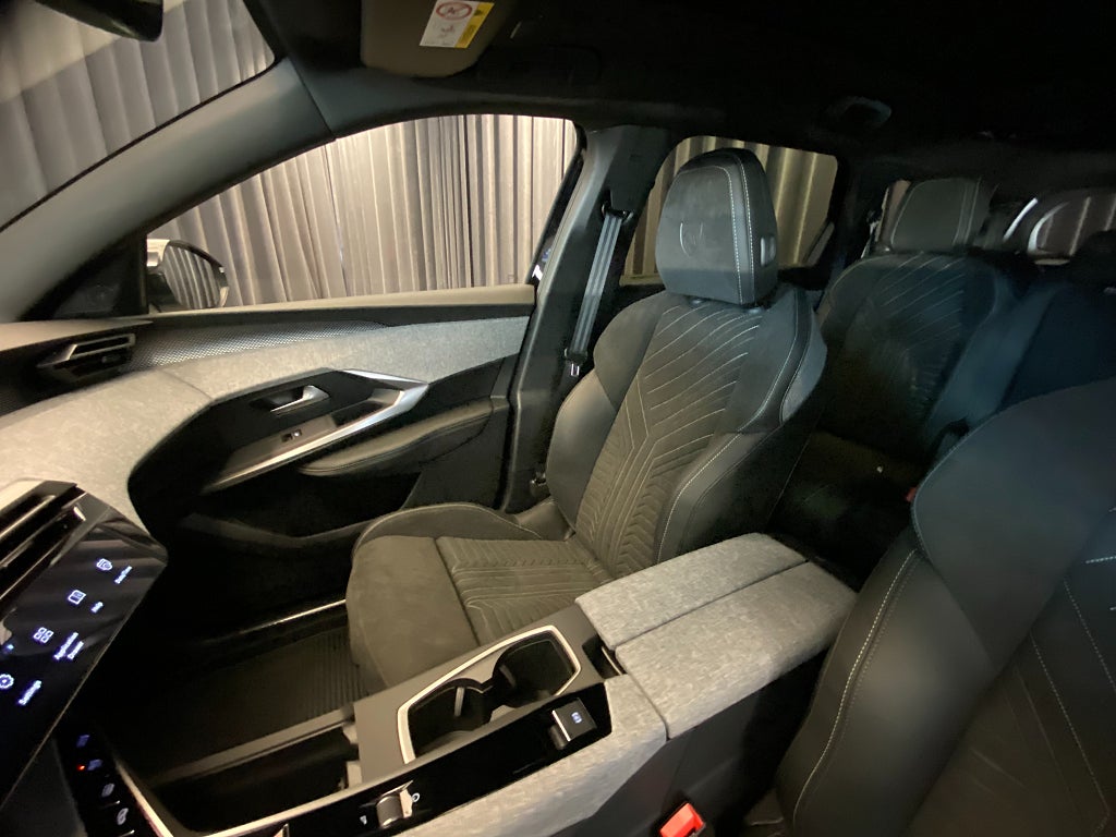 Car Image car-160317-78b155f6daef324a41db256112739da6