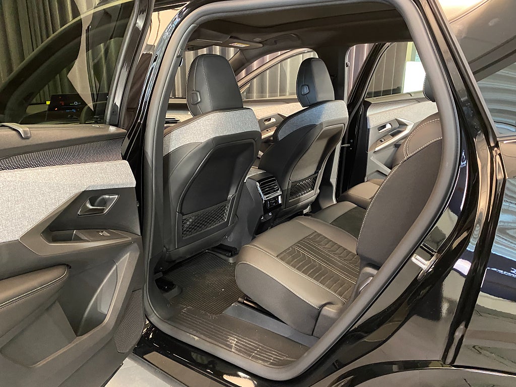 Car Image car-160317-87329bb6ad4b13a7e7ea93effbc95211