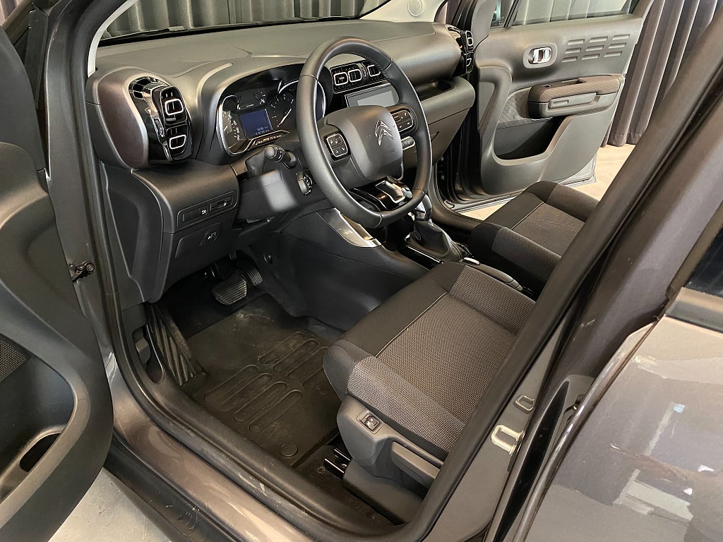 Car Image car-160320-e6a7d8404a50418f2ce020164c3b5e06