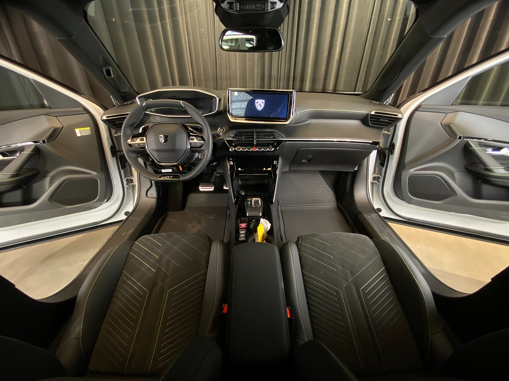 Car Image car-160326-f12d618bf19f6eb025641204c680dc65