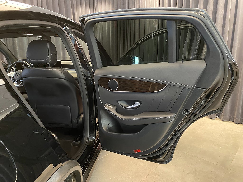 Car Image car-160910-e42ec38c352a92705e1ea583725e3068