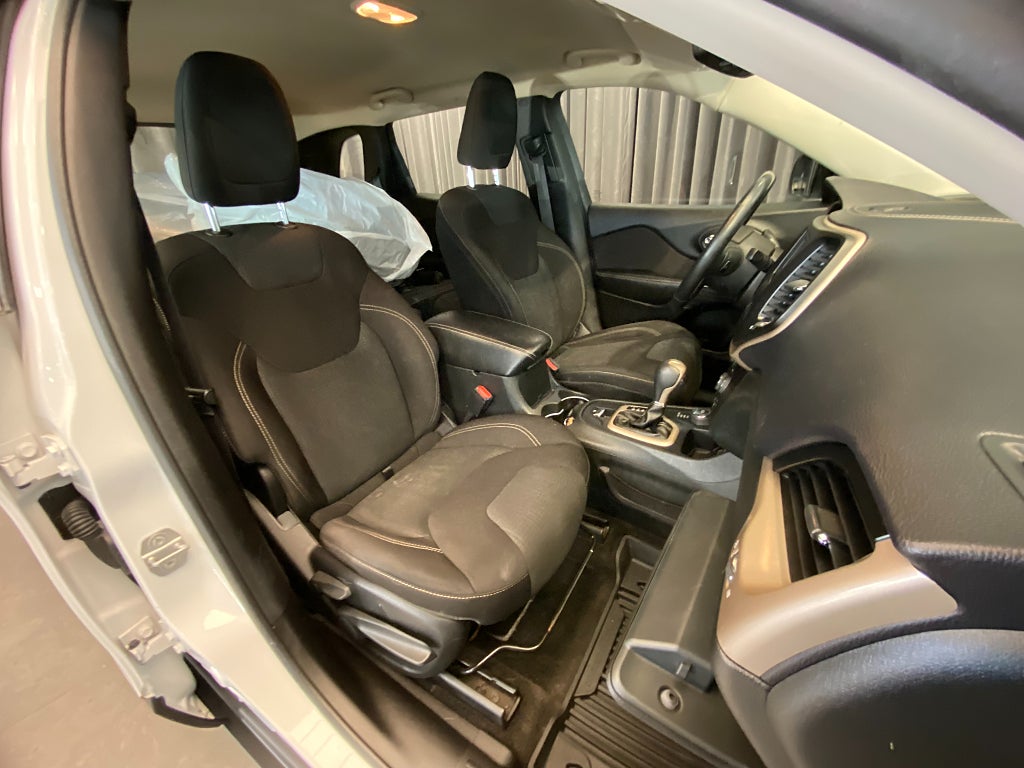 Car Image car-161489-6523c92e8465af5b87c83e727b0c61ed