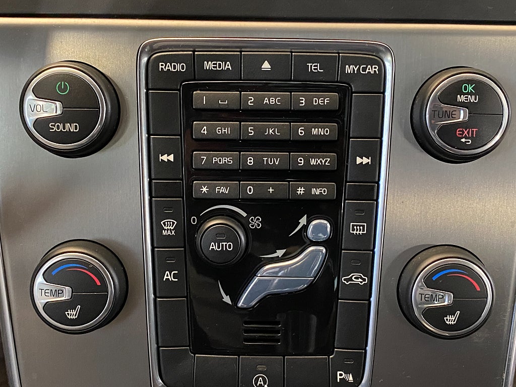 Car Image car-161862-82e8b60947c3054a36a6456d08d32907
