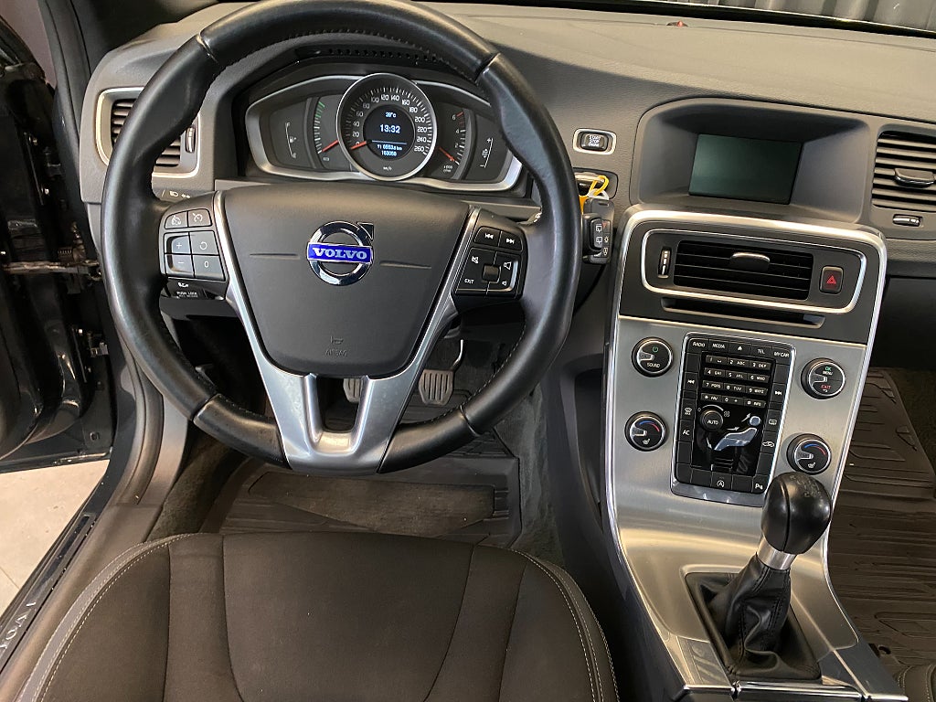 Car Image car-161862-8925e3232c9b16e642b97e01011fb3d4