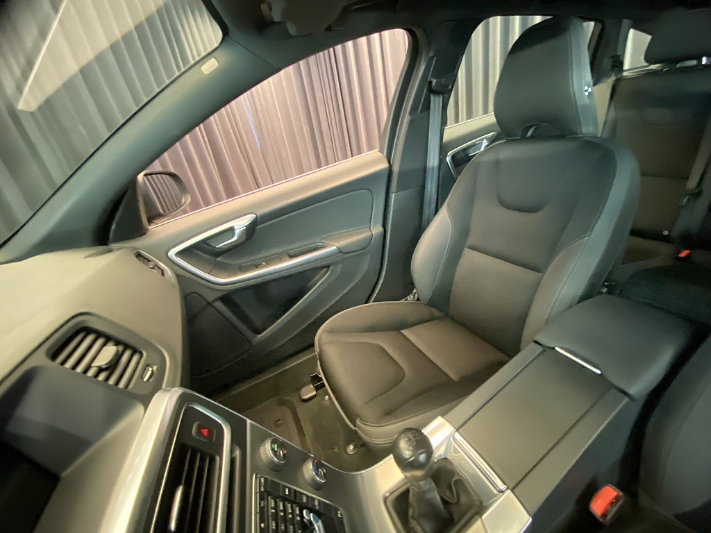 Car Image car-161862-b347b9e426f417599e1bc535cc6532a1