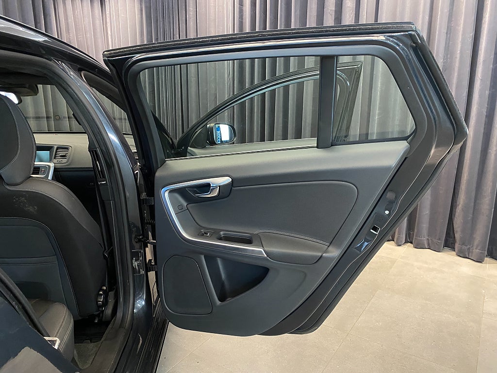 Car Image car-161862-f5c32cf0203ef82b205f42754a6a4acd