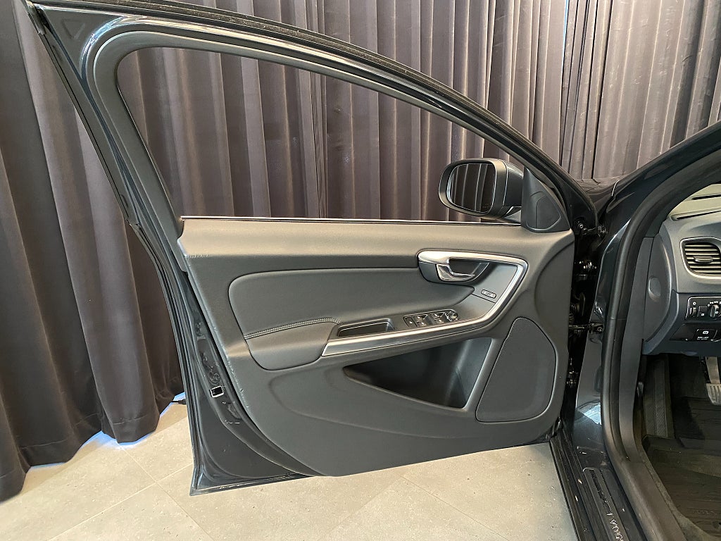 Car Image car-161862-f6e62e2414b8ce61baf0a545f87343cd