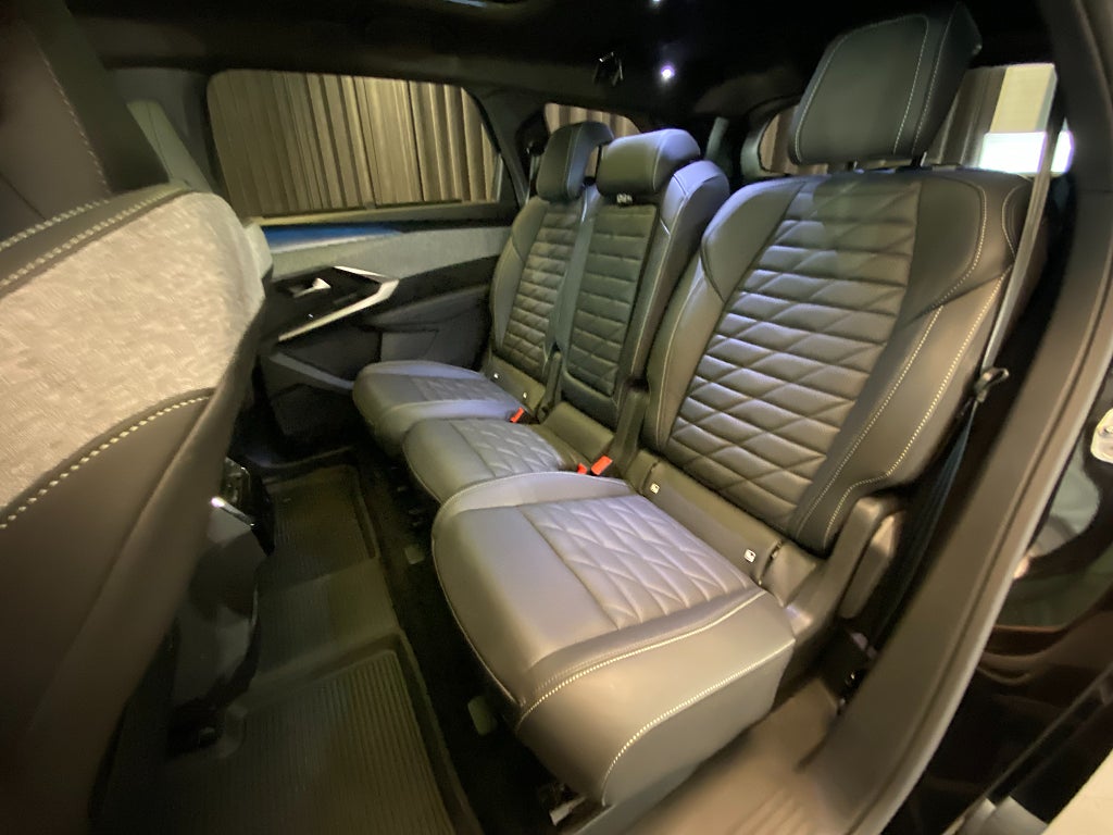 Car Image car-148393-1ec83a72a87a7c70f9b55931d800b6b9