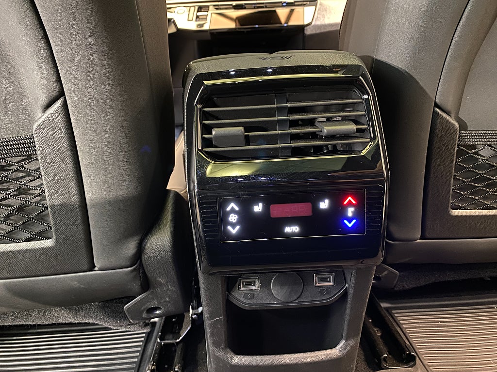 Car Image car-148393-7e5594f1466fc140156c65b9139afce1
