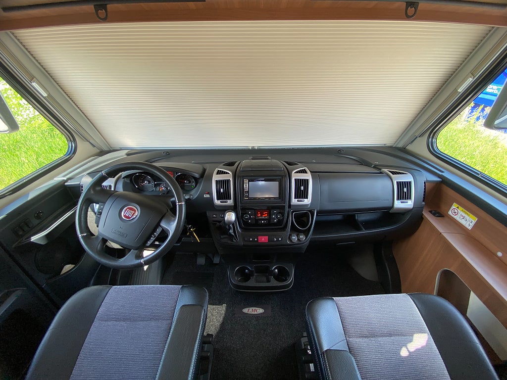 Car Image car-152722-5c3afcdab7991af62a6e09f1556e90d1