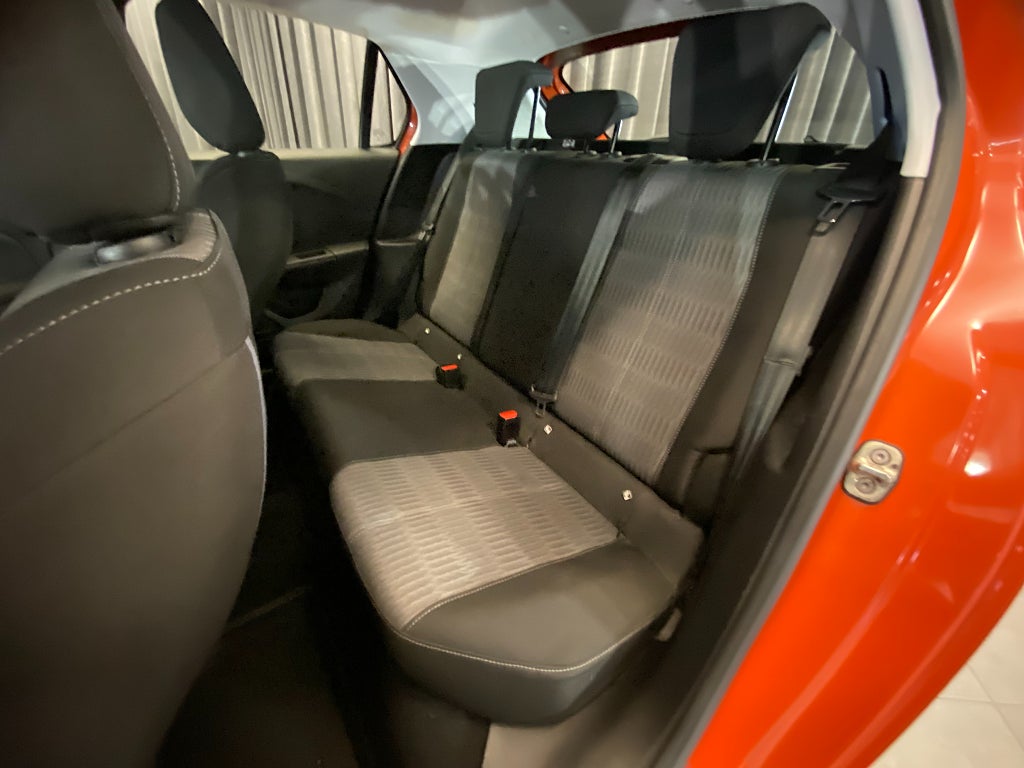 Car Image car-162625-cdaea5014b2787976e3d84fb9a365e1f