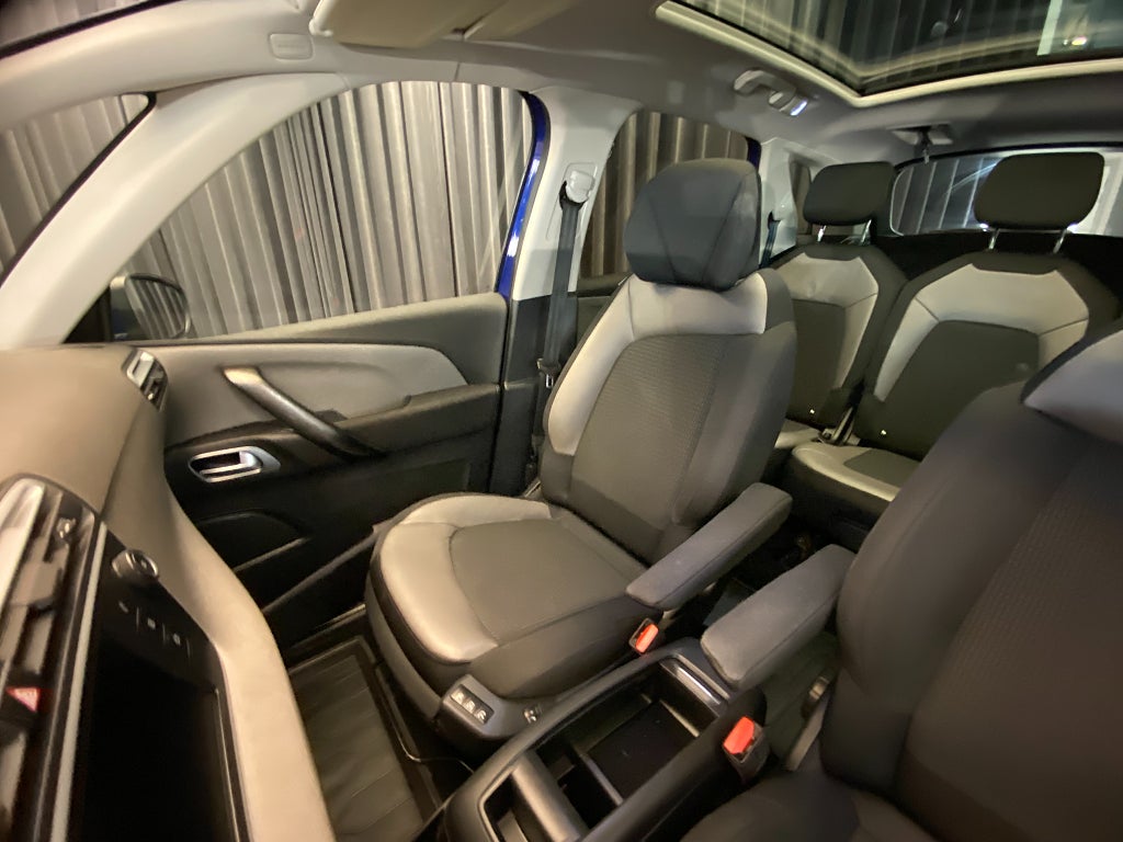 Car Image car-162833-92a6774e7bcd958d0f5080fe60014b2e