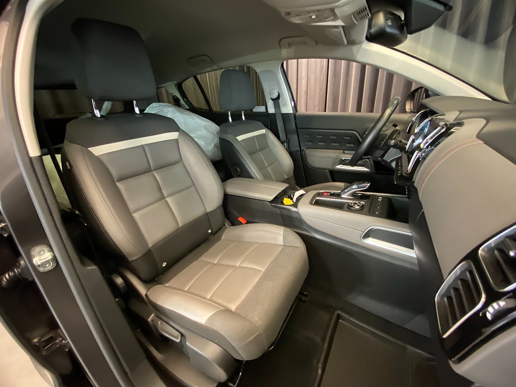 Car Image car-162837-c1309a04eef0220f7ceeddb77d25f8ef
