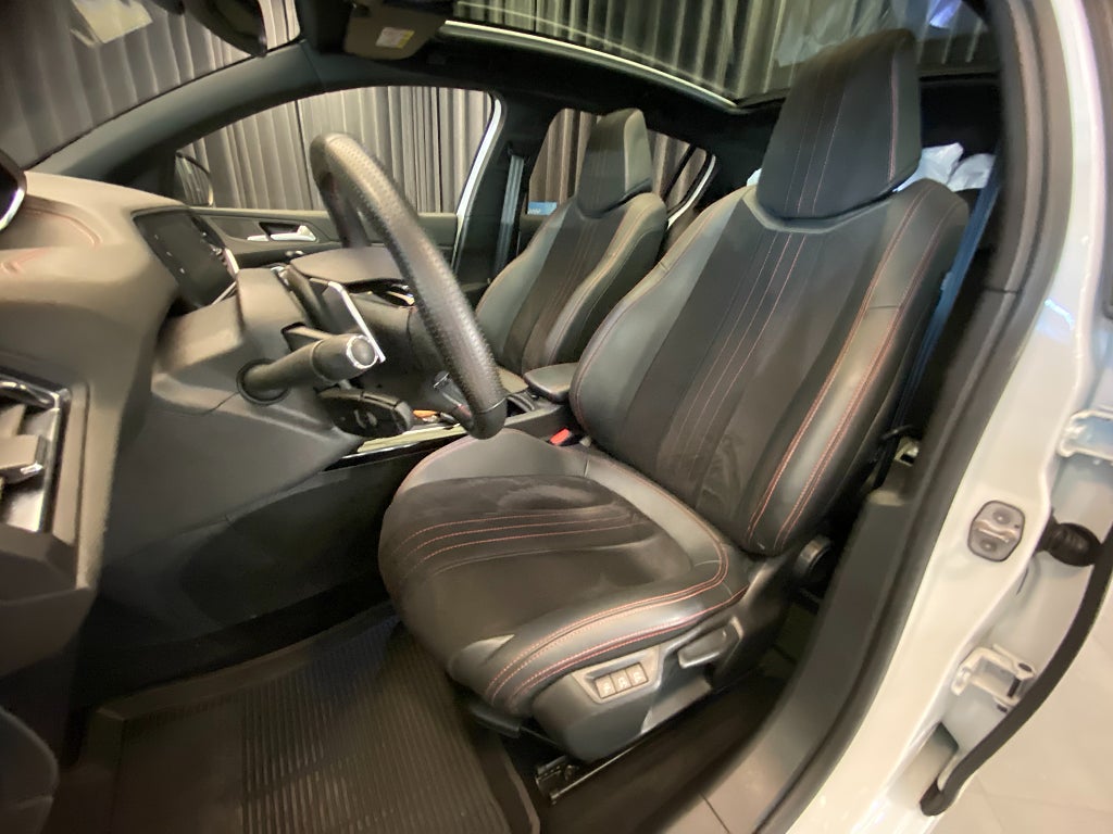 Car Image car-162841-7a47631bc9bf49515cbfdba13572899a