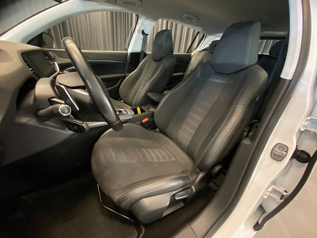 Car Image car-162843-08cf8f4e3d38dd337321fee6d477547e