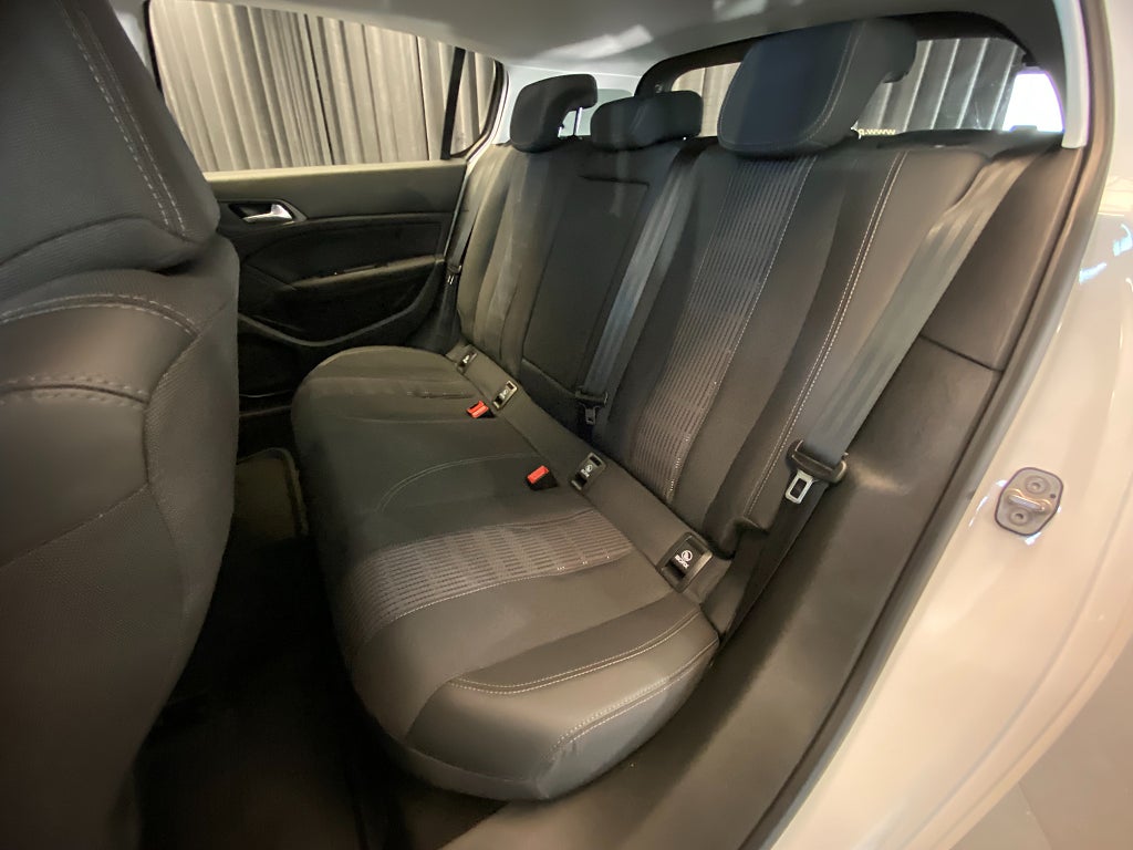 Car Image car-162843-13d1481e097679657f97ac6dd59f2c80