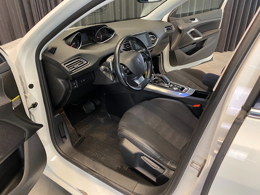 Car Image car-162843-4cea9761f971a1182b04a653de79fafd