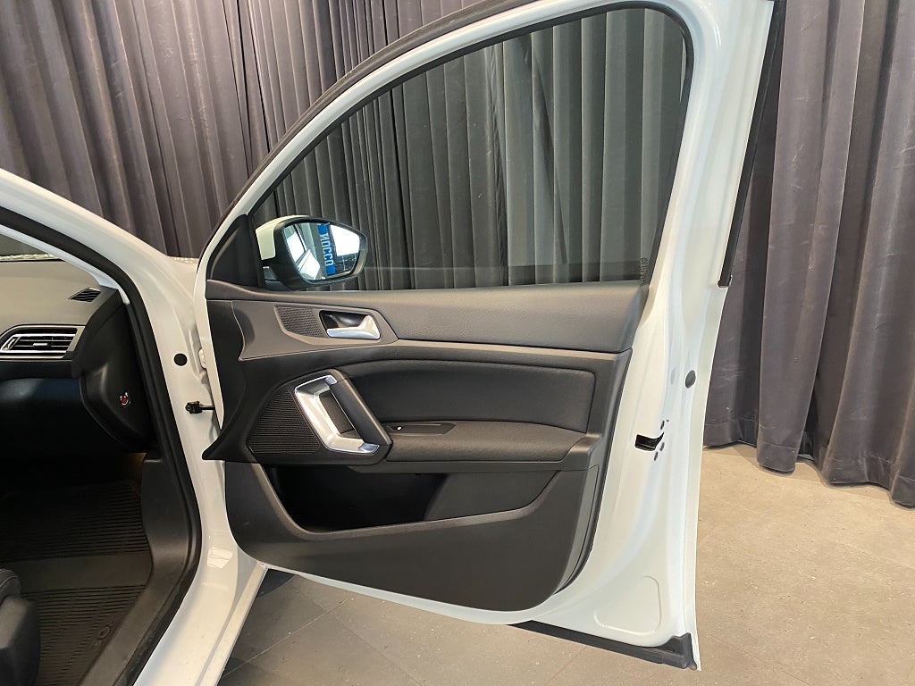 Car Image car-162843-5cf18345a25fb60d0f65c5129177c49a