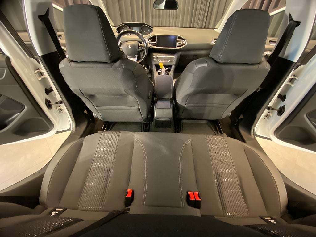 Car Image car-162843-6c0174be66911a209d90a95874a0df33
