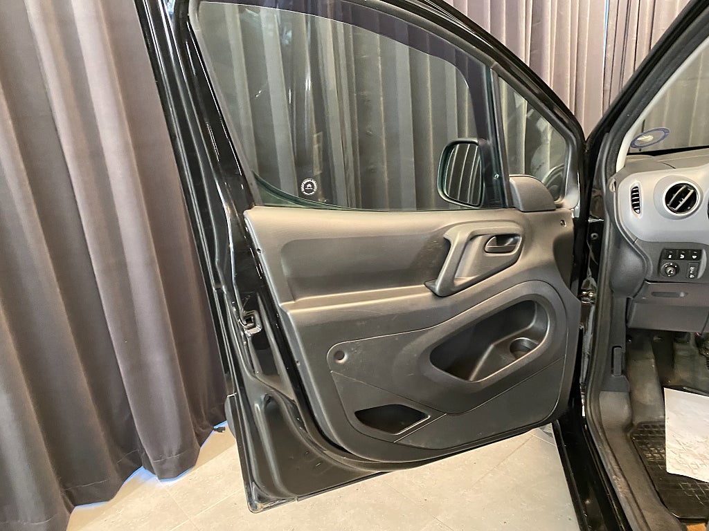 Car Image car-163274-2fd18490e7ed9264d8b03637128a29d8