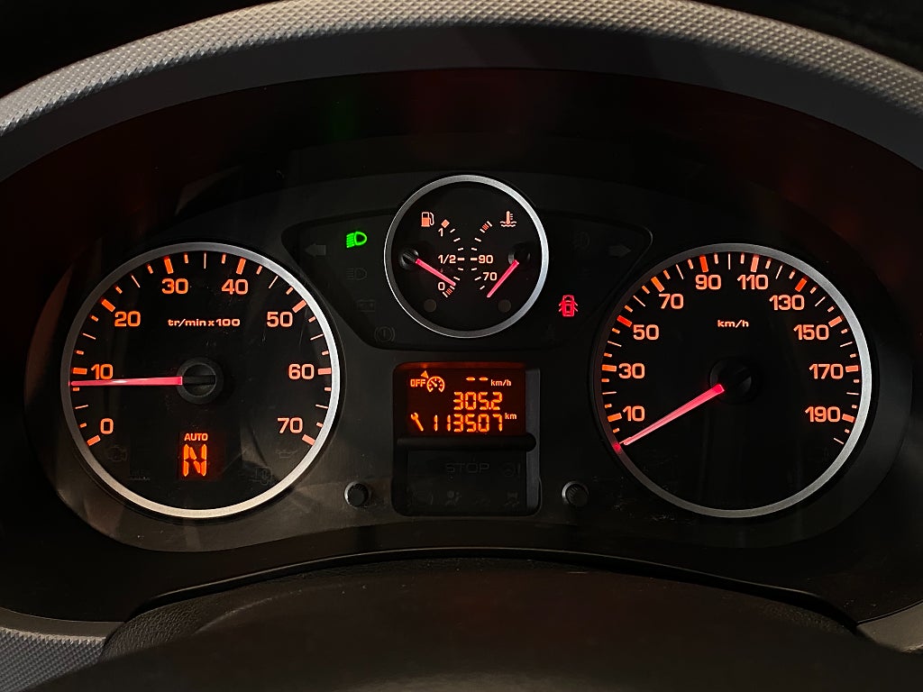 Car Image car-163274-343607cc6142caebb44ac82f19ab02af