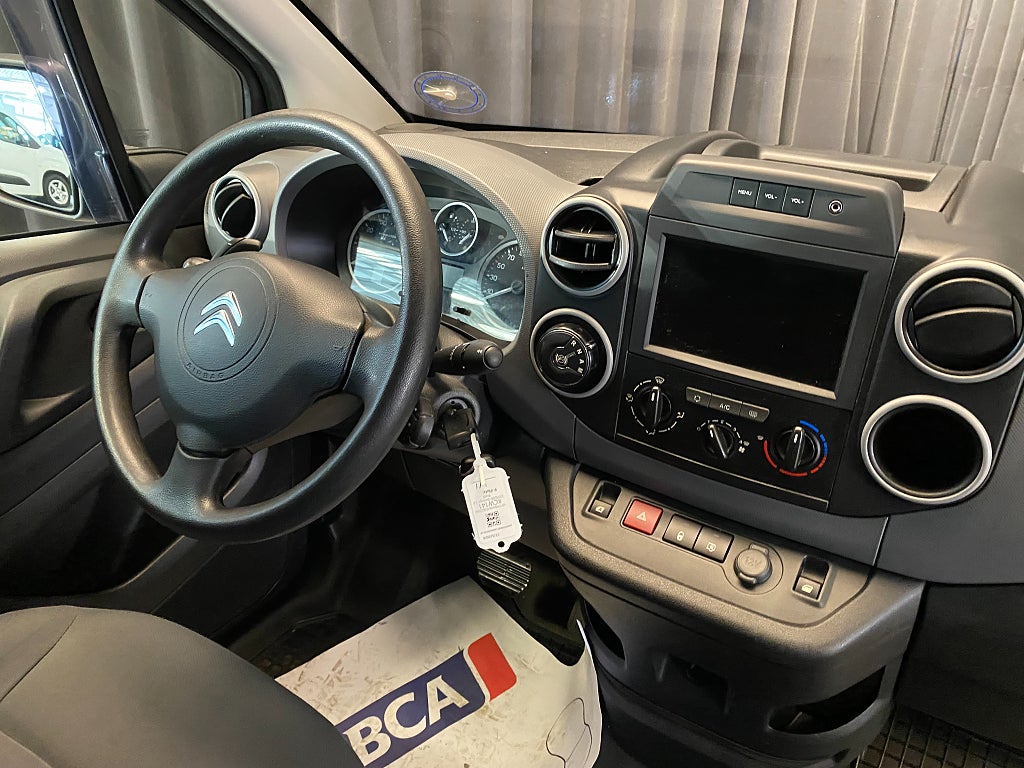 Car Image car-163274-4e44c6994286fb7508ace13b2663a282
